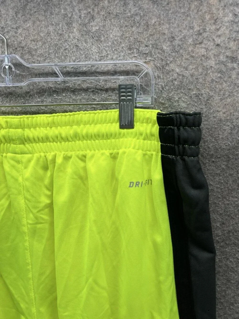 Nike Dri Fit Shorts Mens 2XL Yellow Black Basketball Mesh Colorblock 11 Inseam